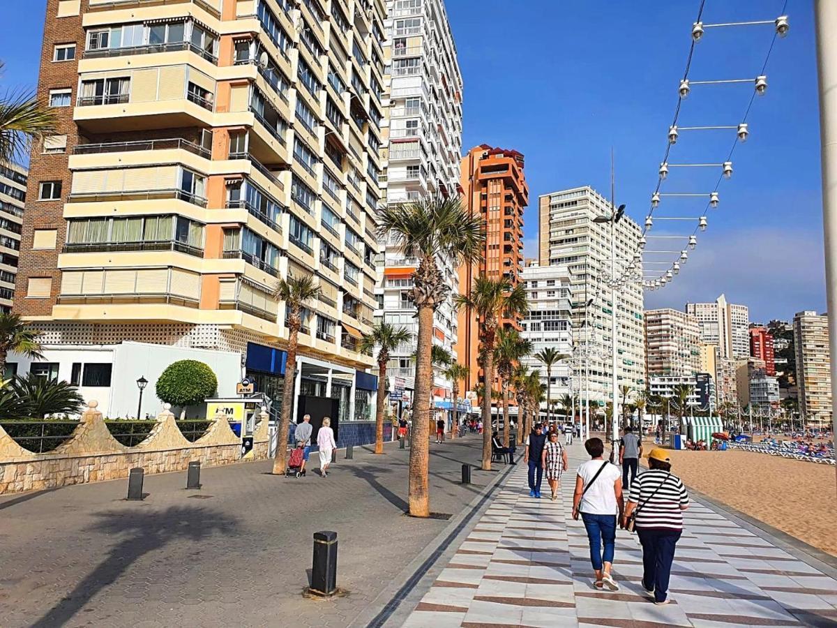 First Line With 3 Bedrooms And Seaviews Apartment Benidorm